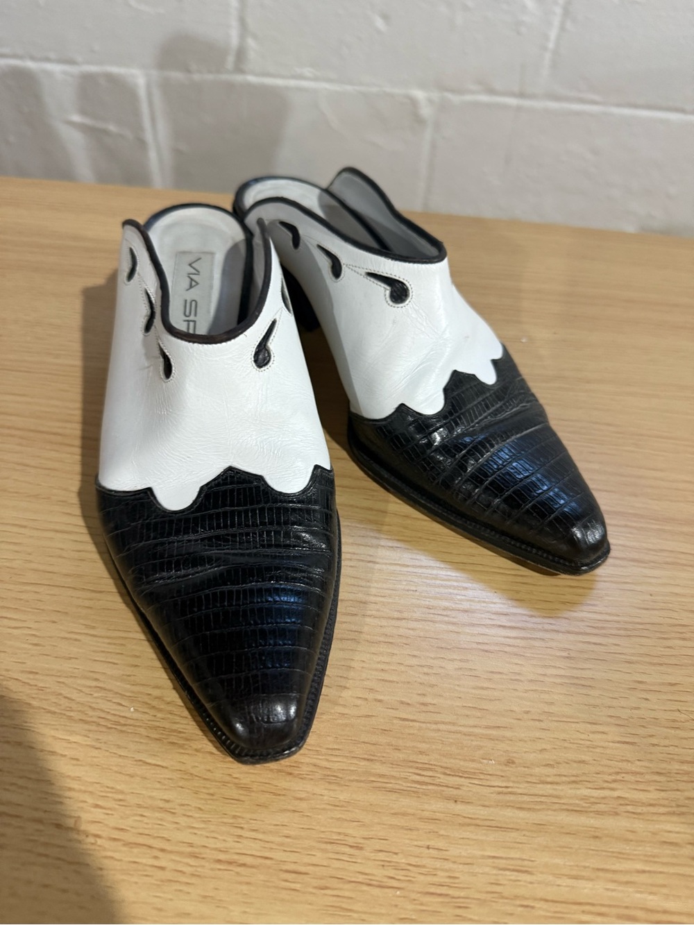 VIA SPIGA vintage leather Black & White Pointed Mule made in Italy size 6